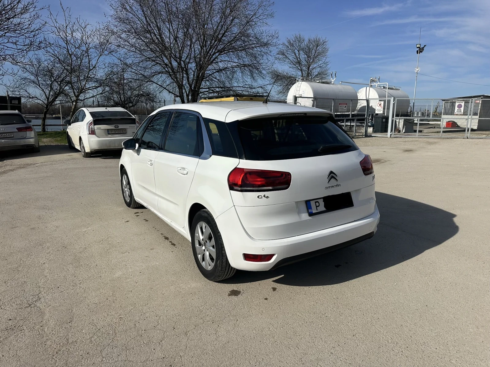 Citroen C4 Picasso, снимка 6 - Автомобили и джипове - 54015170