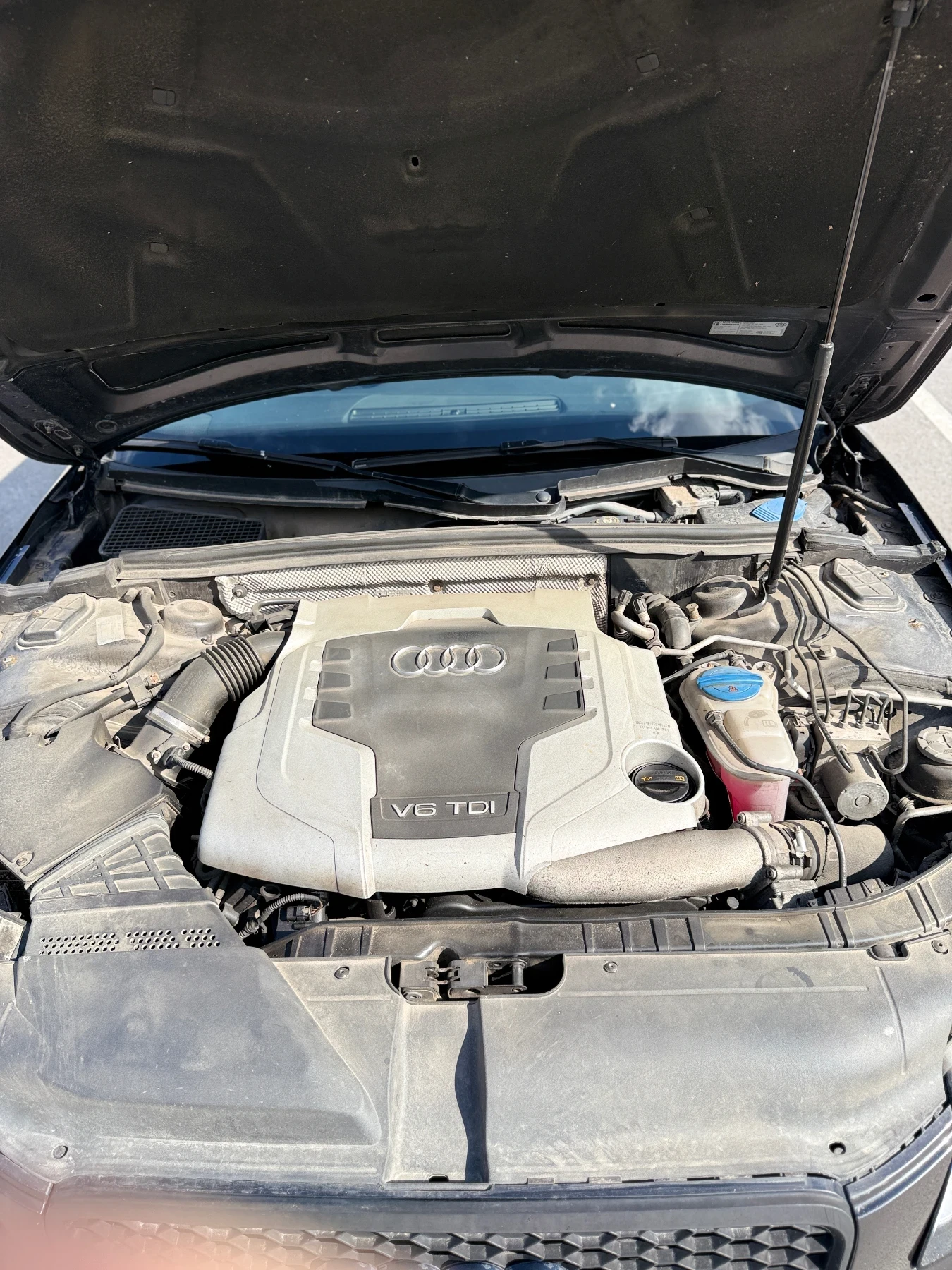 Audi A4 Rs Пакет , снимка 16 - Автомобили и джипове - 54400354