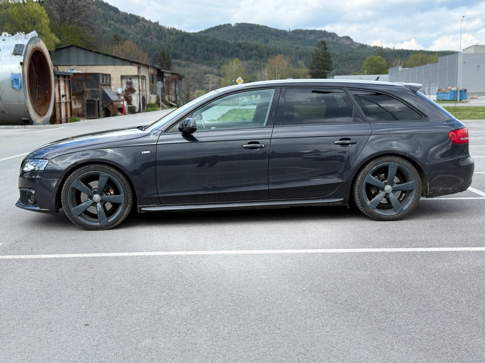 Audi A4 Rs Пакет , снимка 2 - Автомобили и джипове - 54400354