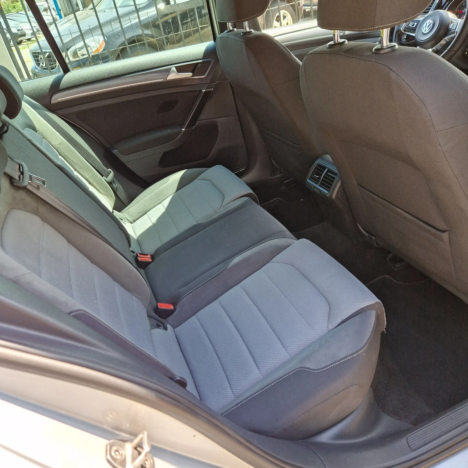 VW Golf 1.6TDI R-LINE | Mobile.bg � ����������� 14