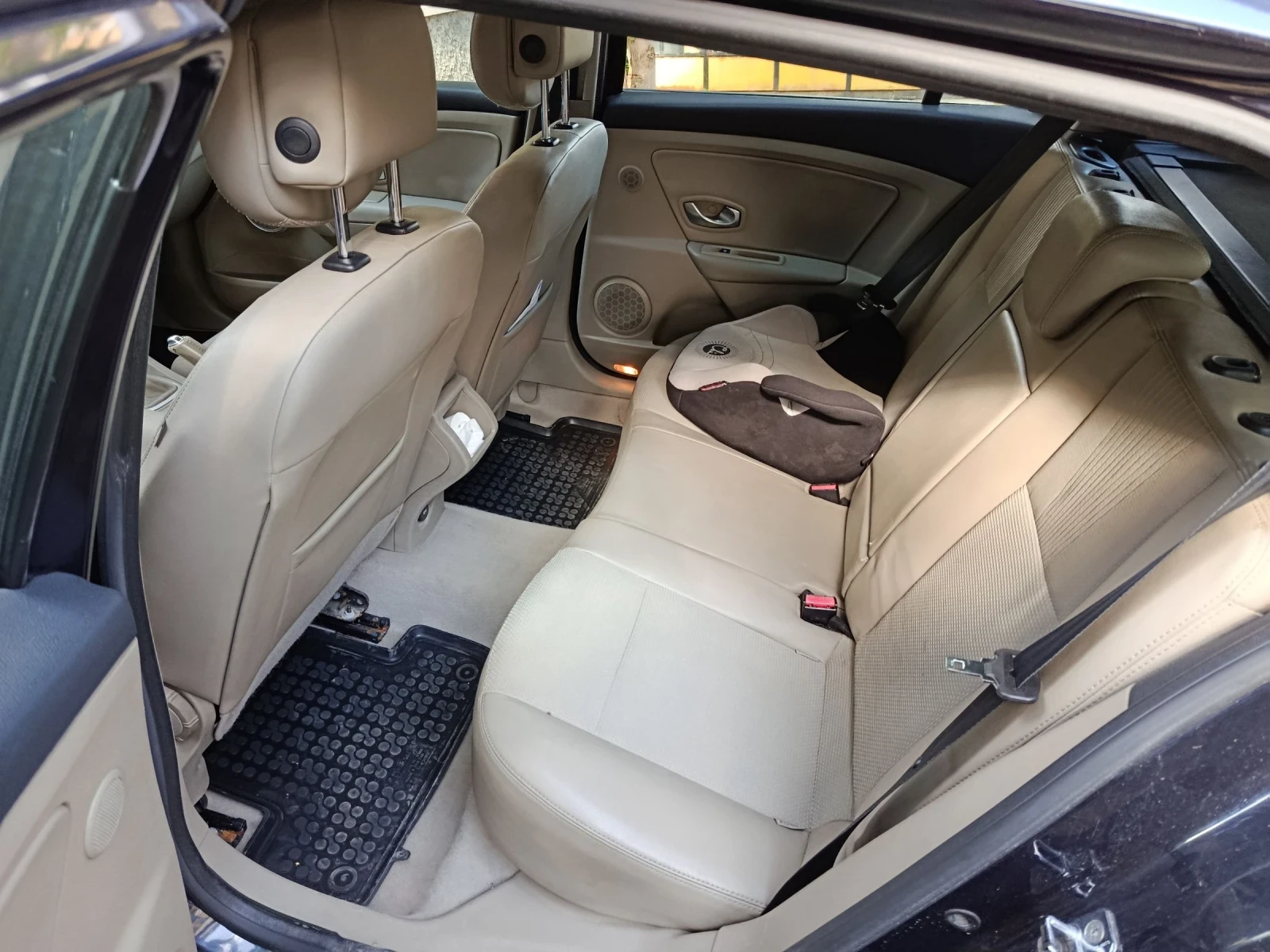 Renault Megane Grandtour , снимка 6 - Автомобили и джипове - 55342613