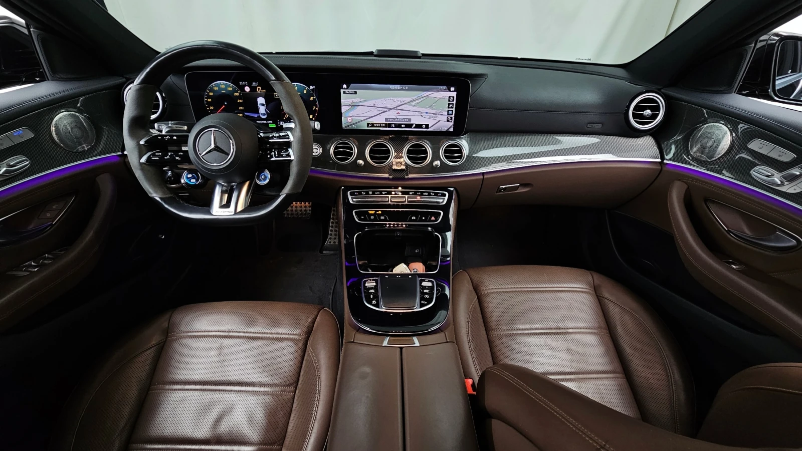 Mercedes-Benz E 53 AMG 4MATIC+ , снимка 7 - Автомобили и джипове - 55564876