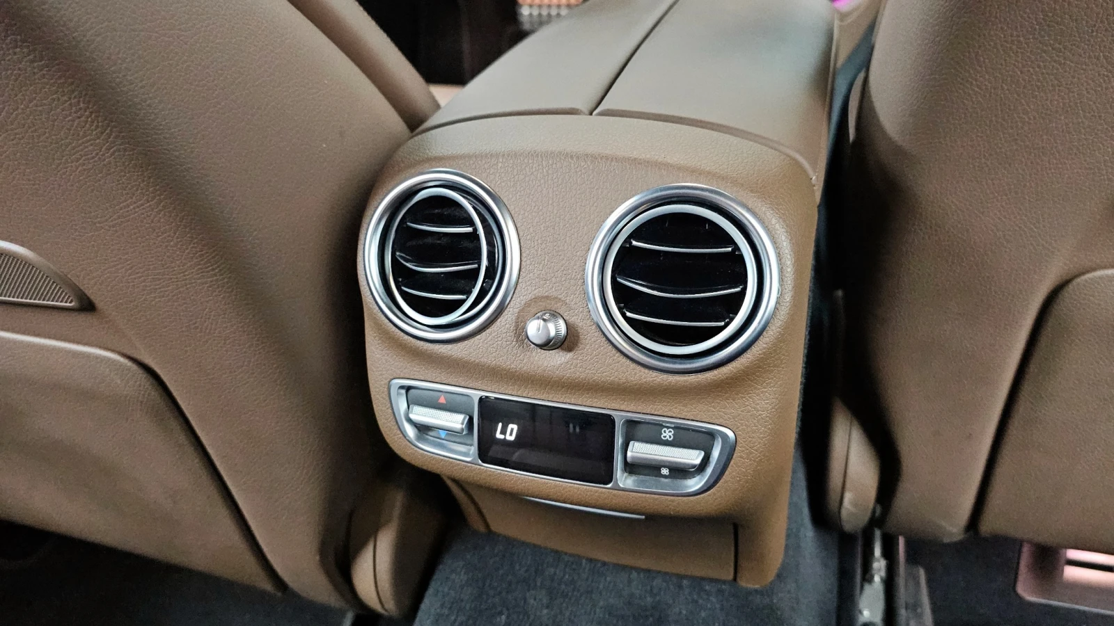 Mercedes-Benz E 53 AMG 4MATIC+ , снимка 16 - Автомобили и джипове - 55564876