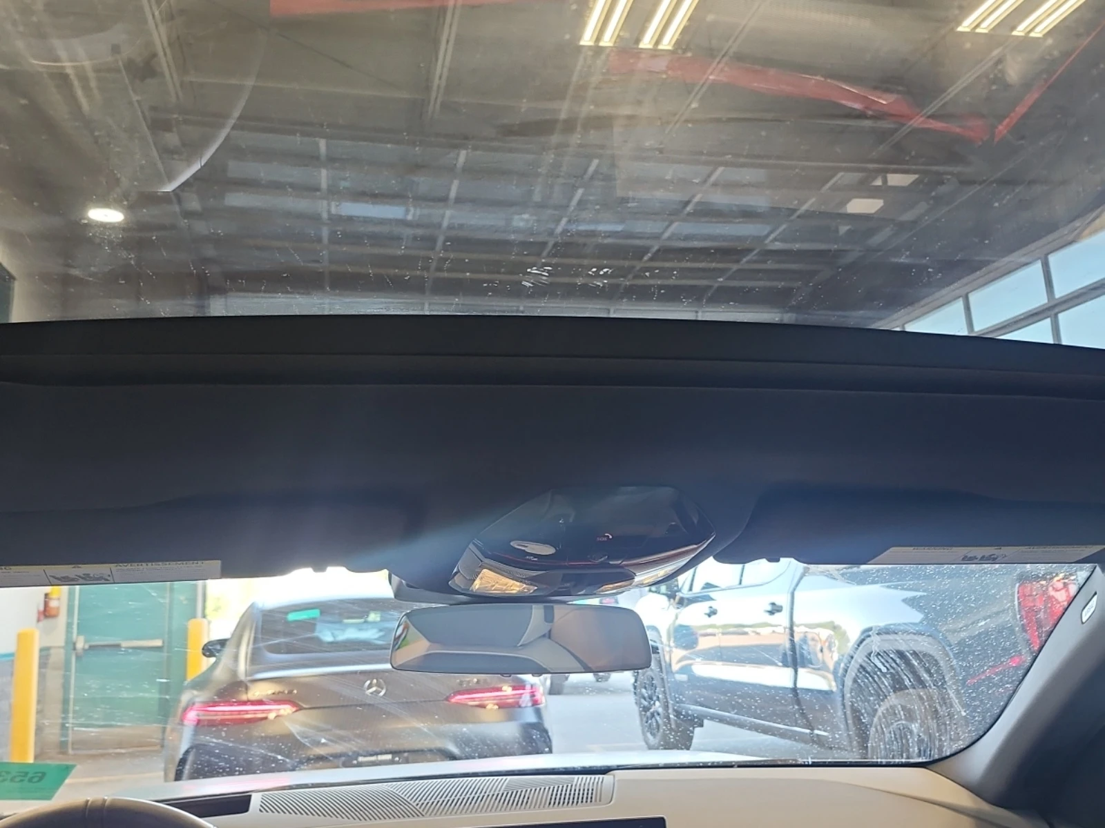 BMW 550 550E XDRIVE / ПАНО / ПРОГНОЗНА ЦЕНА до БГ, снимка 13 - Автомобили и джипове - 55618593