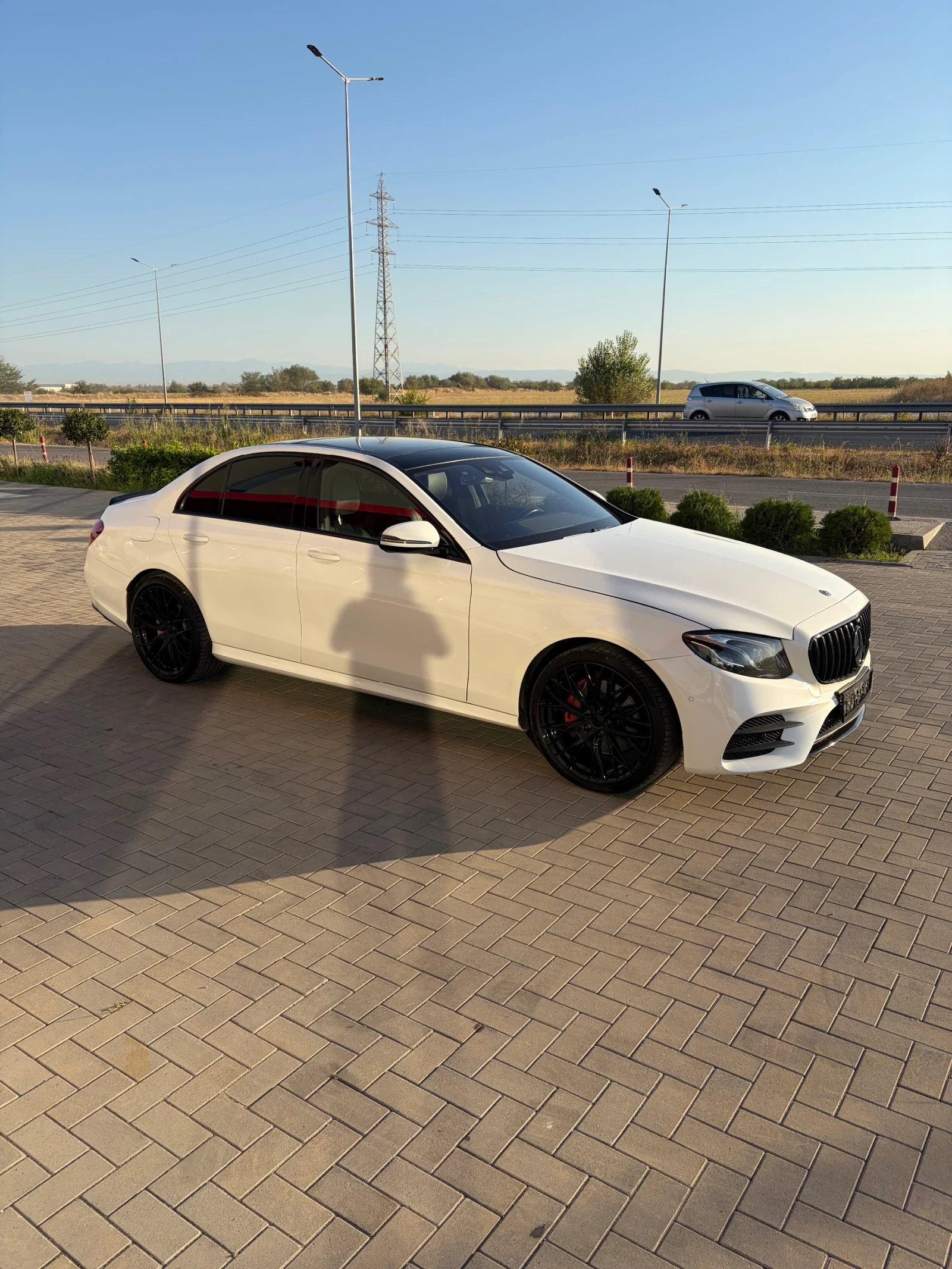 Mercedes-Benz E 300 AMG ШВЕЙЦАРИЯ, снимка 4 - Автомобили и джипове - 56026834