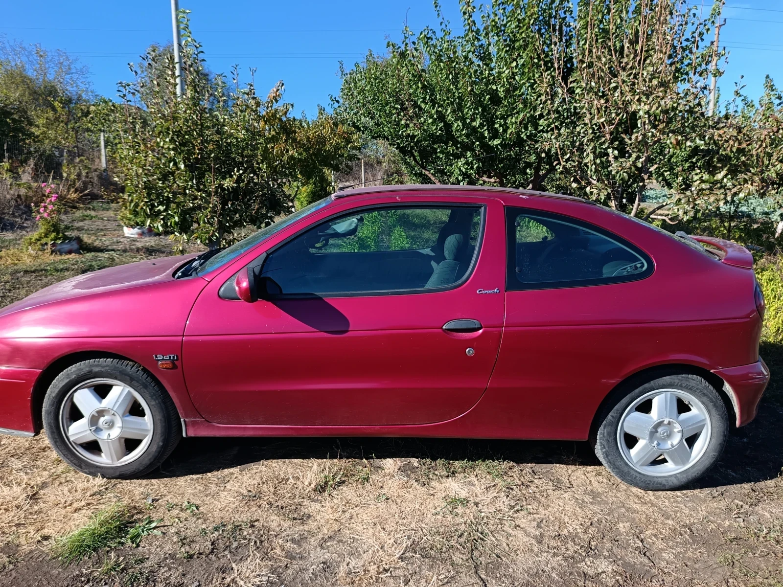 Renault Megane, снимка 2 - Автомобили и джипове - 56410875
