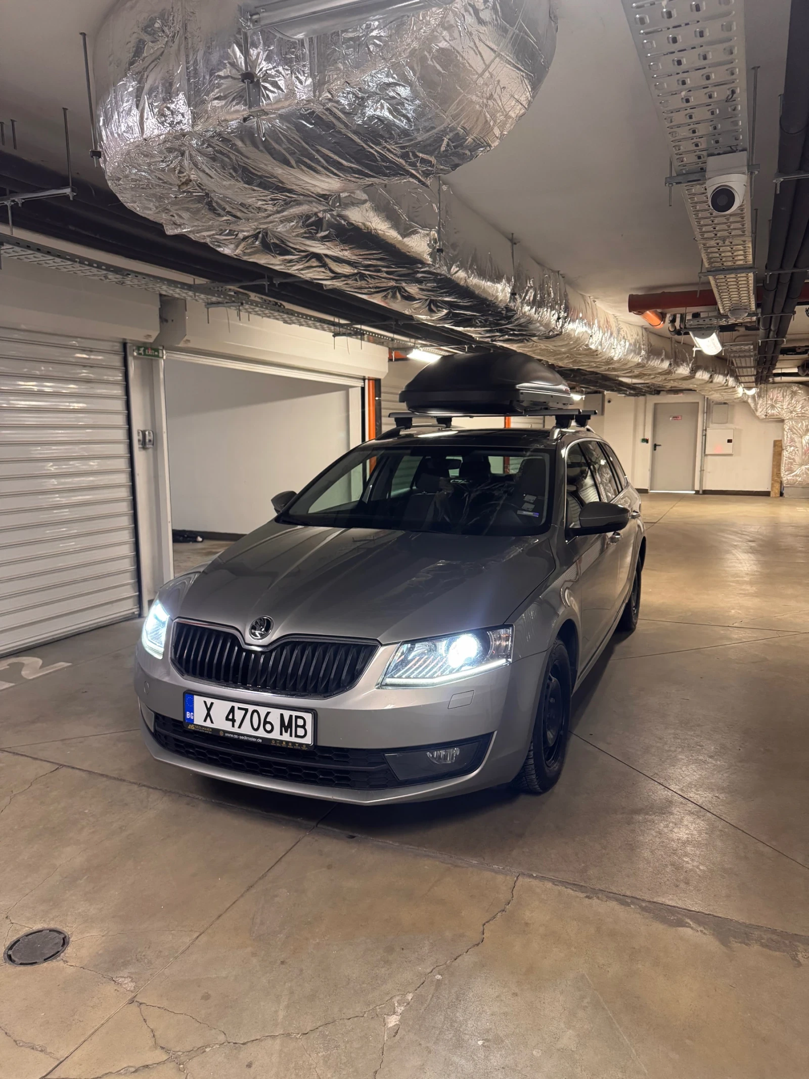 Skoda Octavia 2.0 TDI, снимка 2 - Автомобили и джипове - 56544997