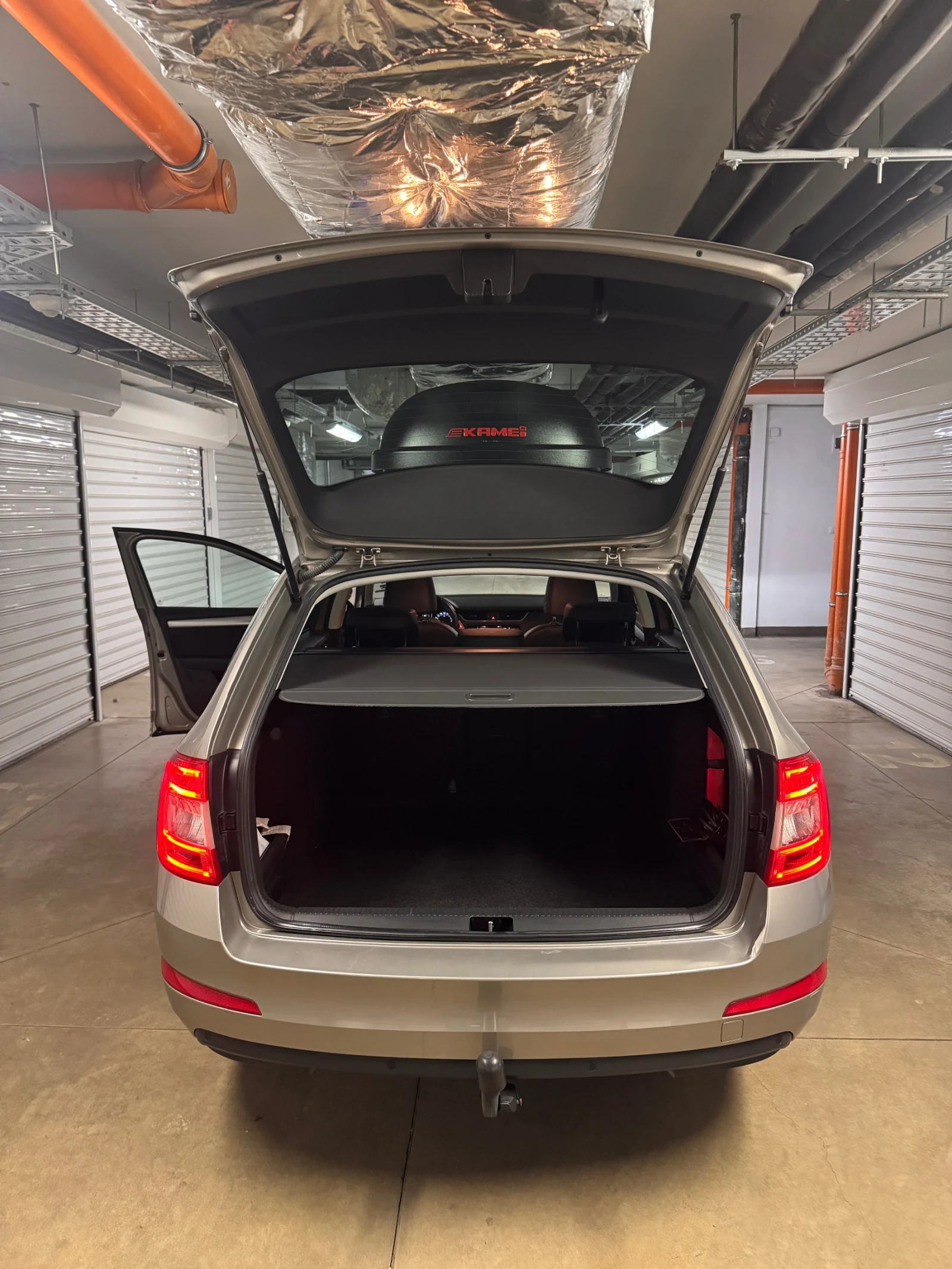 Skoda Octavia 2.0 TDI, снимка 15 - Автомобили и джипове - 56544997