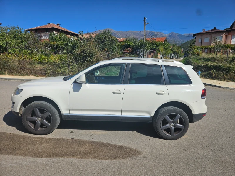 VW Touareg, снимка 4 - Автомобили и джипове - 48475164