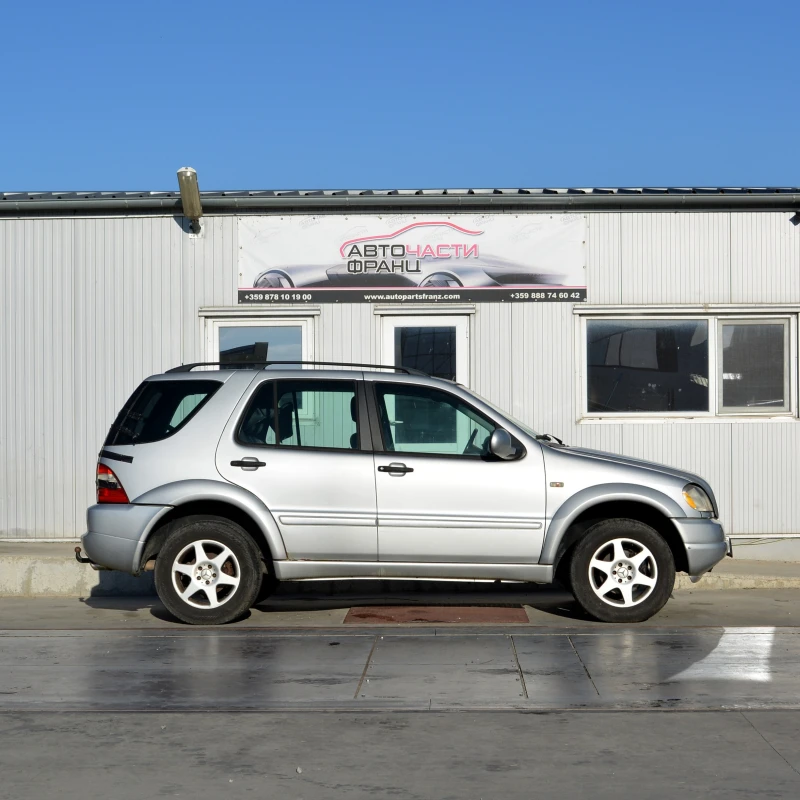 Mercedes-Benz ML 270, снимка 3 - Автомобили и джипове - 51842244