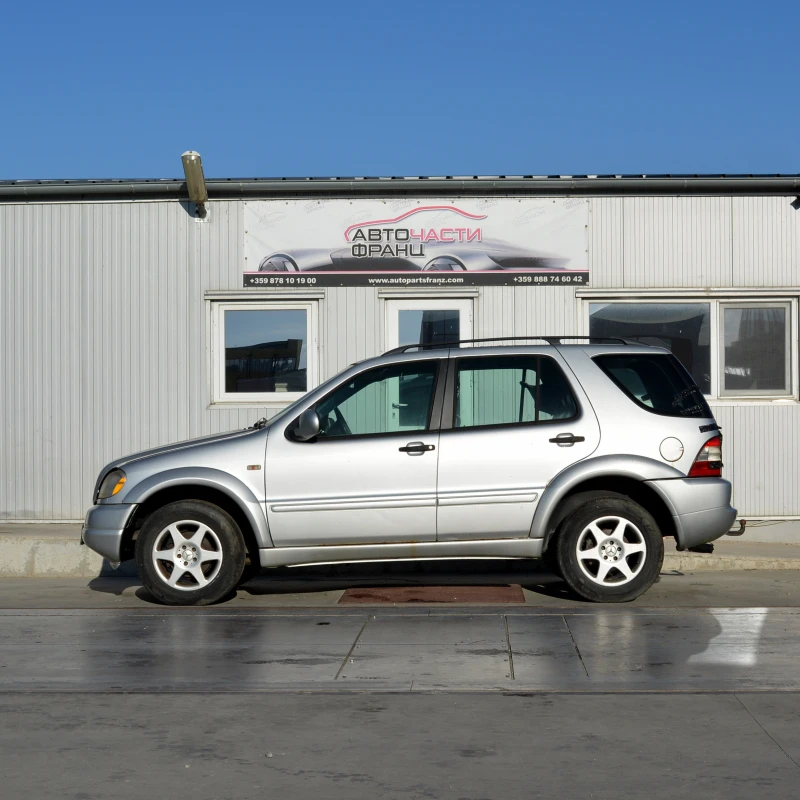 Mercedes-Benz ML 270, снимка 2 - Автомобили и джипове - 51842244