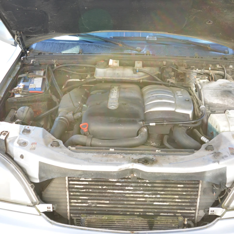 Mercedes-Benz ML 270, снимка 8 - Автомобили и джипове - 51842244