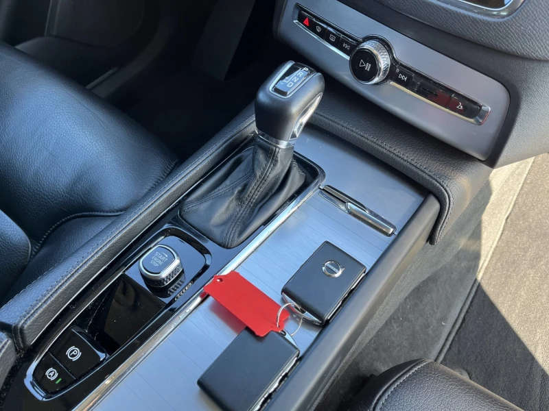 Volvo Xc90  D4 Business plus, снимка 14 - Автомобили и джипове - 52421997
