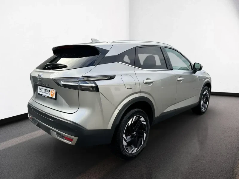 Nissan Qashqai, снимка 4 - Автомобили и джипове - 53336389