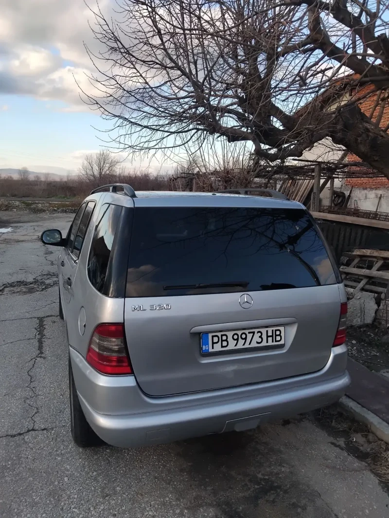 Mercedes-Benz ML 320, снимка 4 - Автомобили и джипове - 53403448