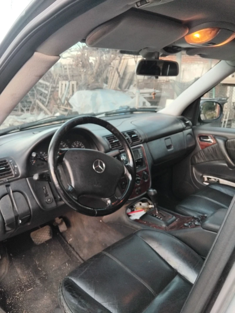 Mercedes-Benz ML 320, снимка 3 - Автомобили и джипове - 53403448