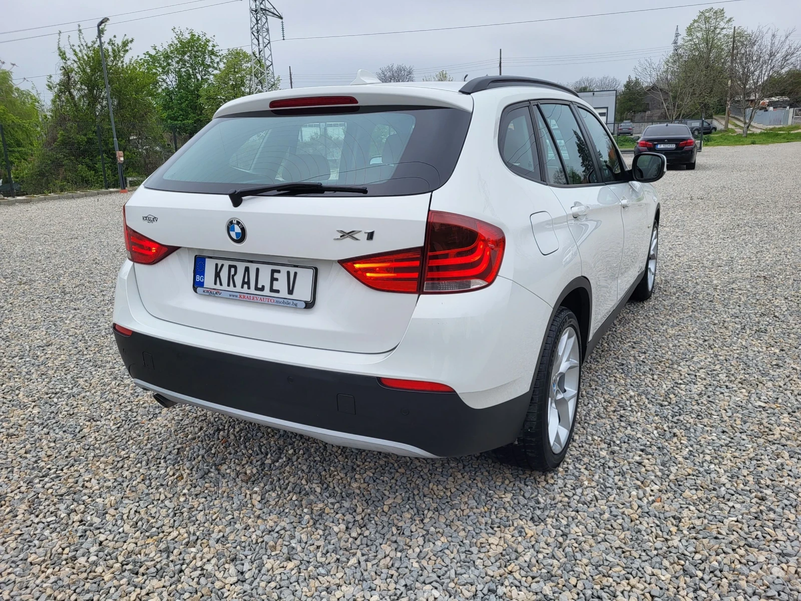 BMW X1  x-Drive20d  Futura - изображение 4