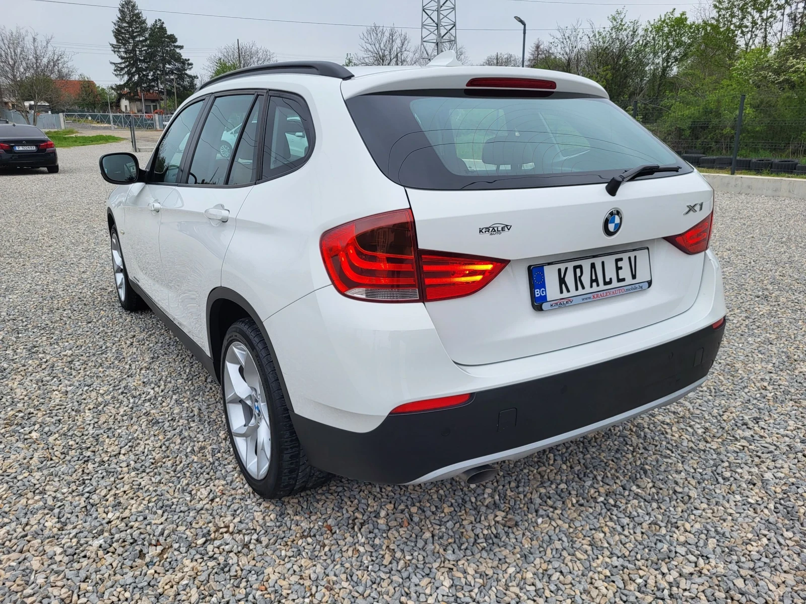 BMW X1  x-Drive20d  Futura - изображение 3