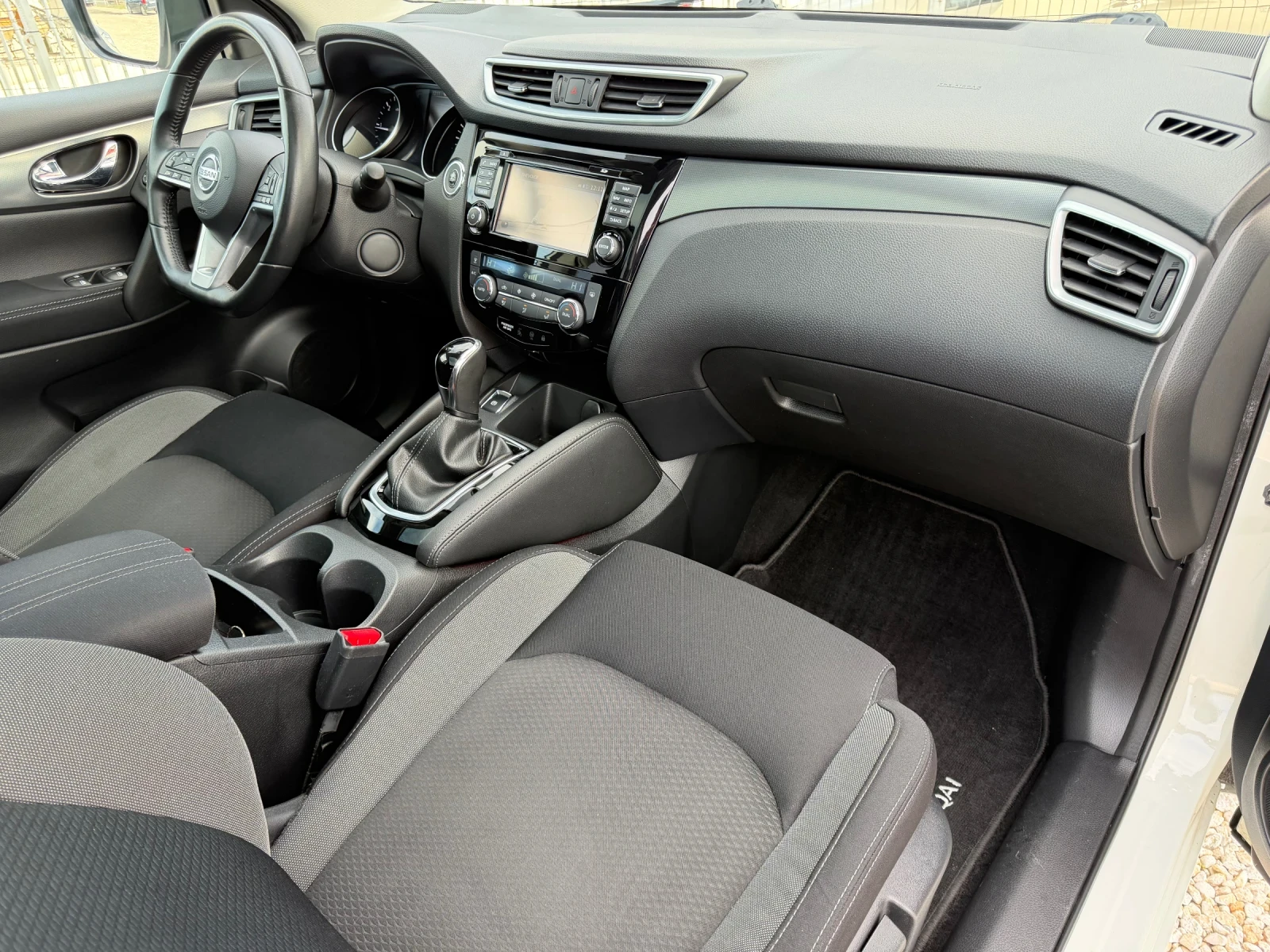 Nissan Qashqai 125000км, НОВА, 360 камери, панорама, key less, eu - изображение 9