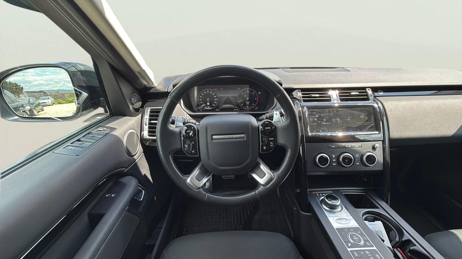 Land Rover Discovery 3.0D, снимка 12 - Автомобили и джипове - 54537311