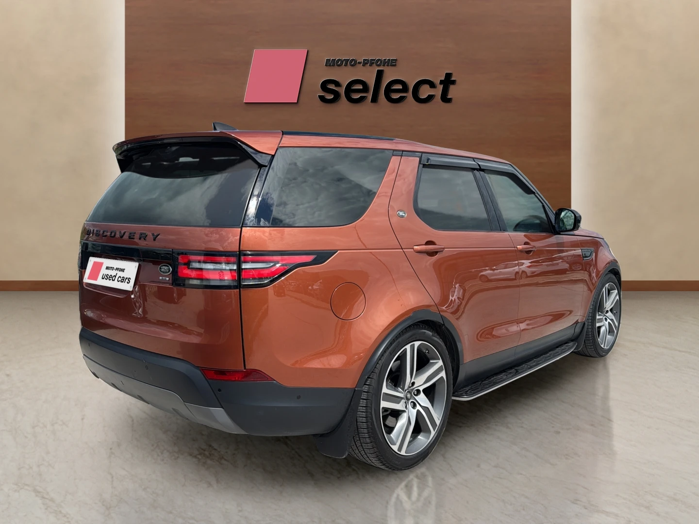 Land Rover Discovery 3.0D, снимка 5 - Автомобили и джипове - 54537311