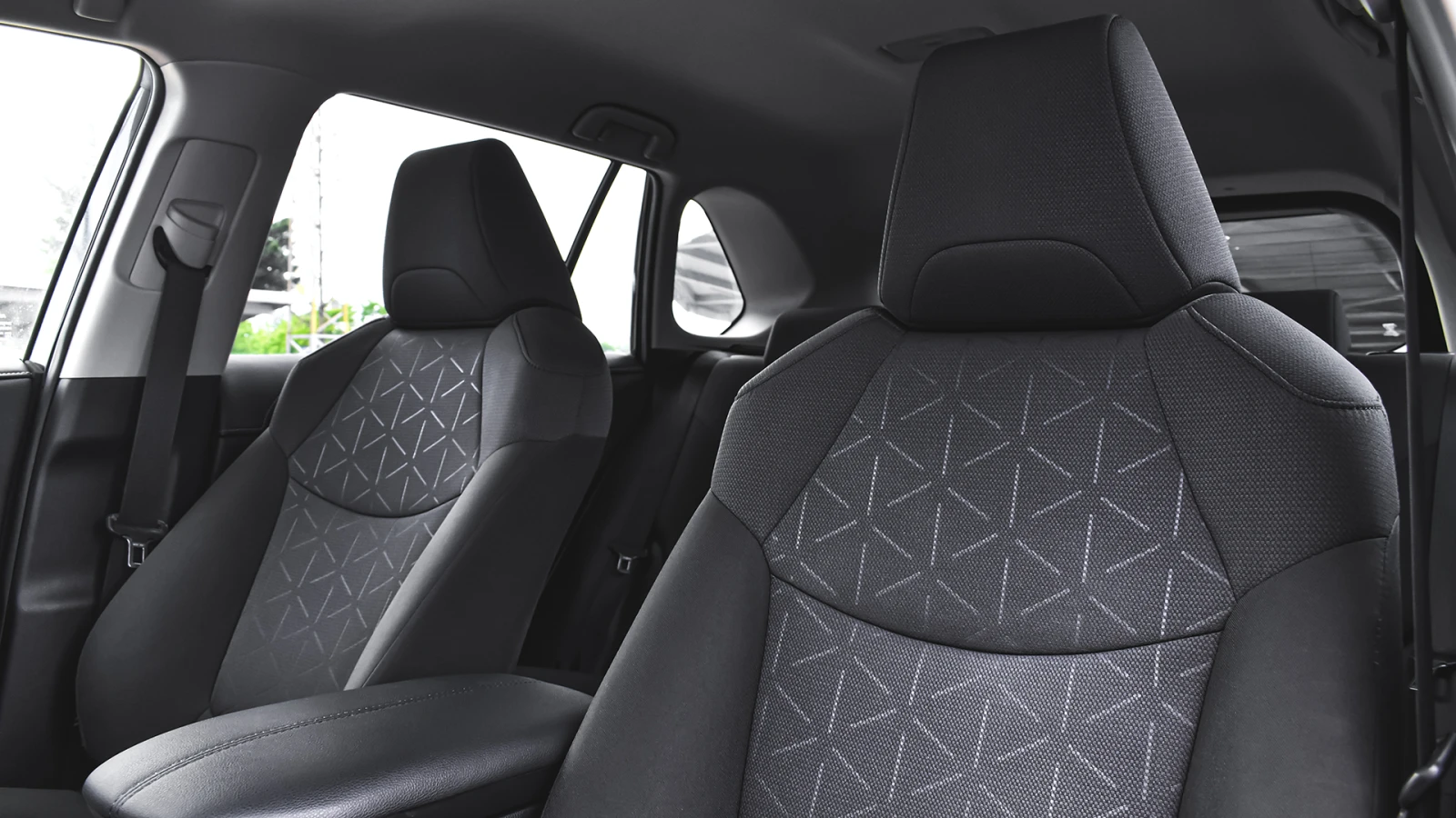 Toyota Rav4 Comfort 2.5 Hybrid 4x4 Automatic, снимка 10 - Автомобили и джипове - 54791691