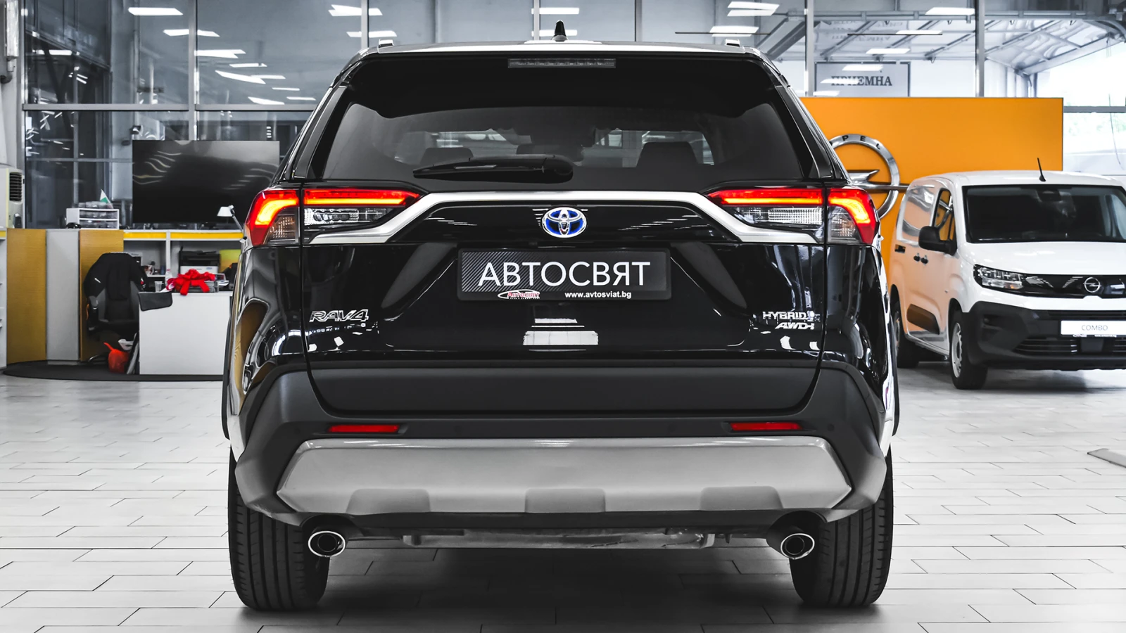 Toyota Rav4 Comfort 2.5 Hybrid 4x4 Automatic, снимка 3 - Автомобили и джипове - 54791691