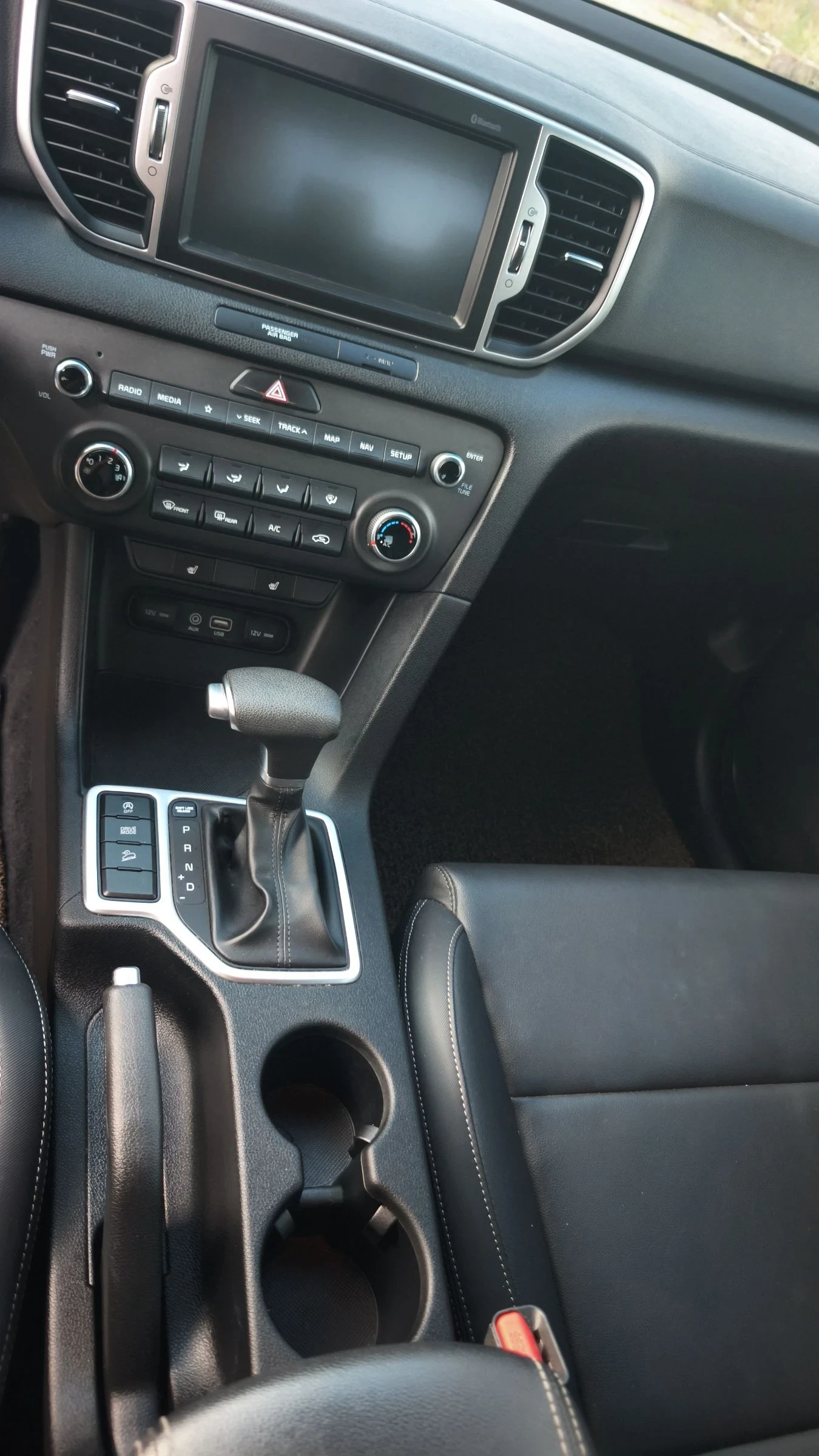 Kia Sportage 1, 7 D Лизинг, снимка 10 - Автомобили и джипове - 54853284