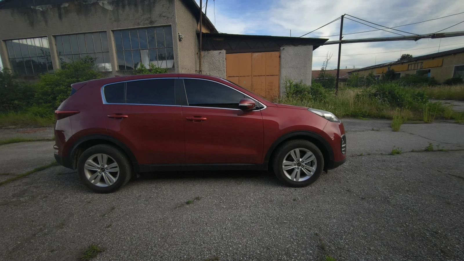 Kia Sportage 1, 7 D Лизинг, снимка 2 - Автомобили и джипове - 54853284
