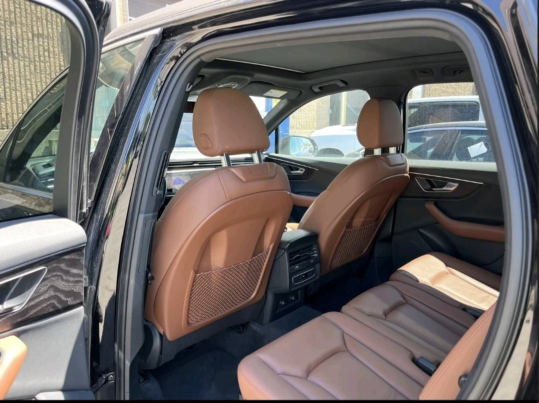 Audi Q7 55 tfsi Komfort  quattro, снимка 2 - Автомобили и джипове - 55281675
