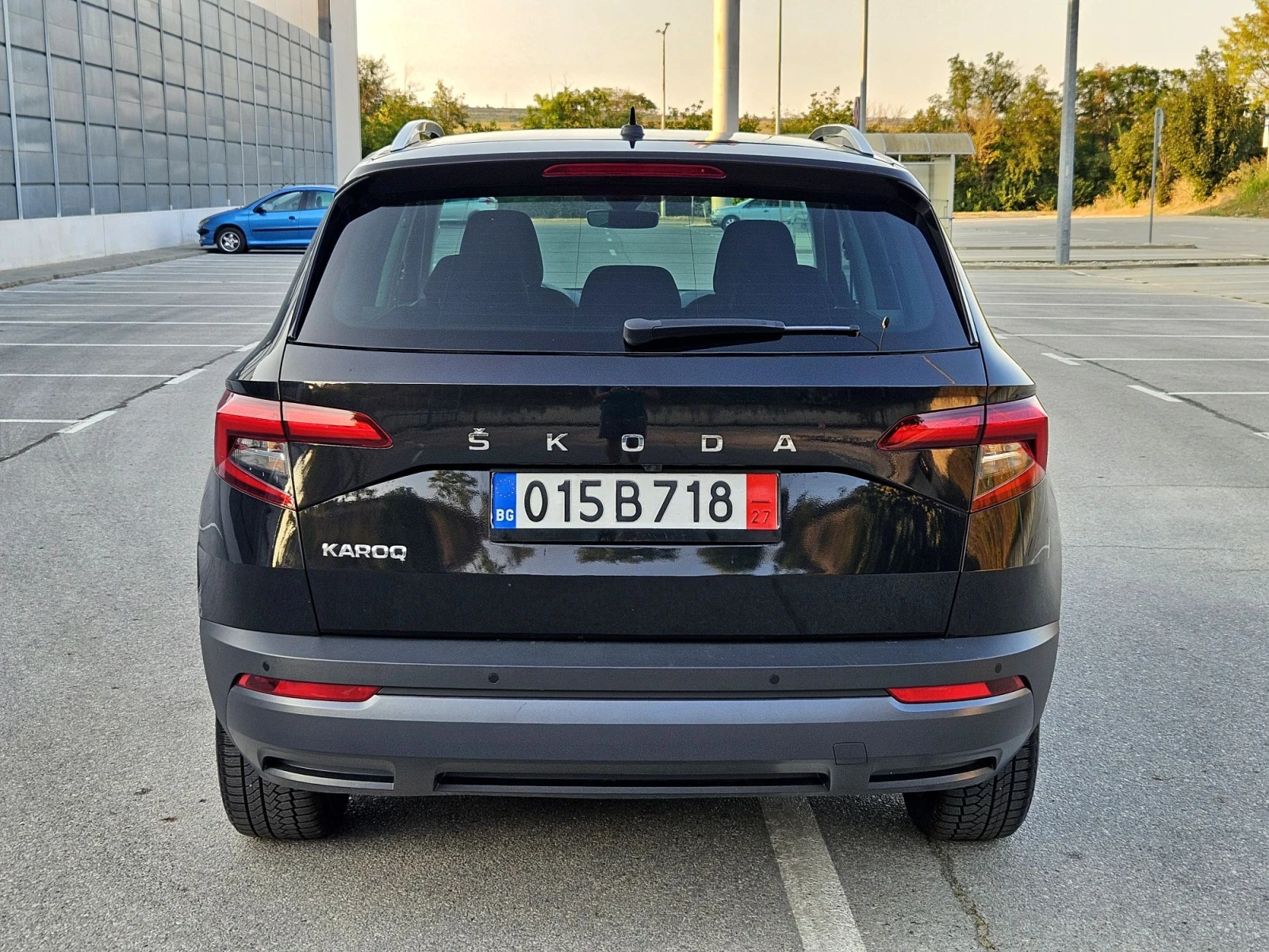 Skoda Karoq 1.5 АВТОМАТИК , снимка 6 - Автомобили и джипове - 55610332