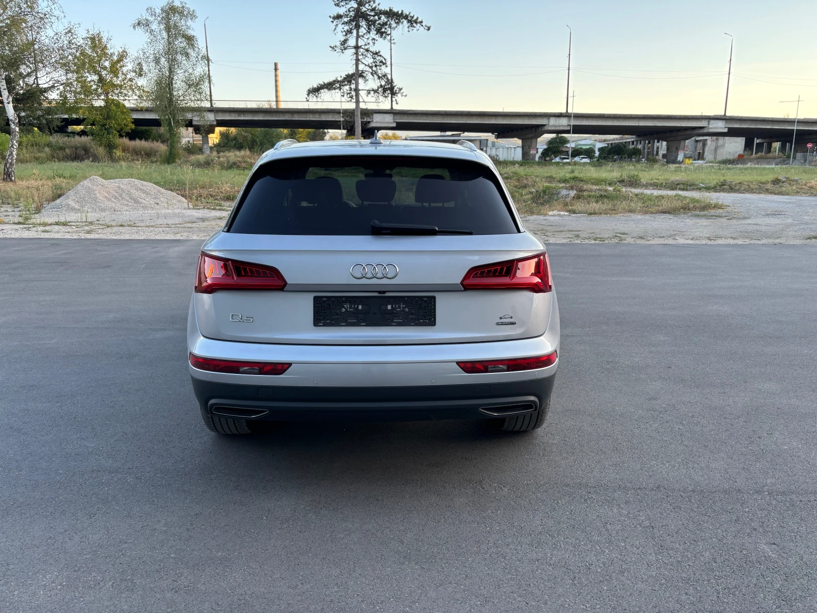 Audi Q5 40 2.0TDI Дистроник Дигитал, снимка 6 - Автомобили и джипове - 56049130