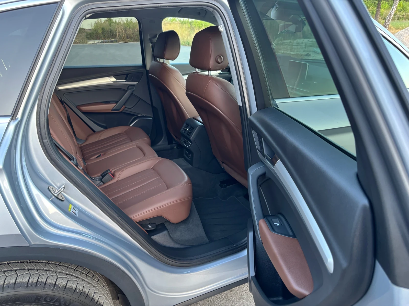 Audi Q5 40 2.0TDI Дистроник Дигитал, снимка 15 - Автомобили и джипове - 56049130