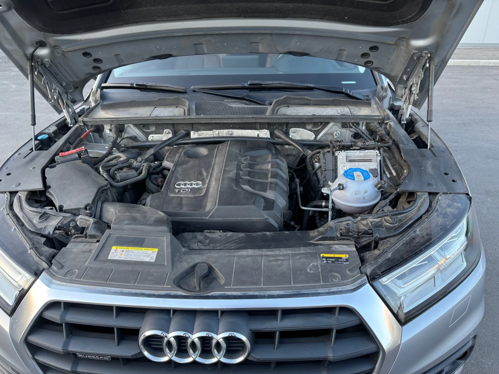 Audi Q5 40 2.0TDI Дистроник Дигитал, снимка 17 - Автомобили и джипове - 56049130