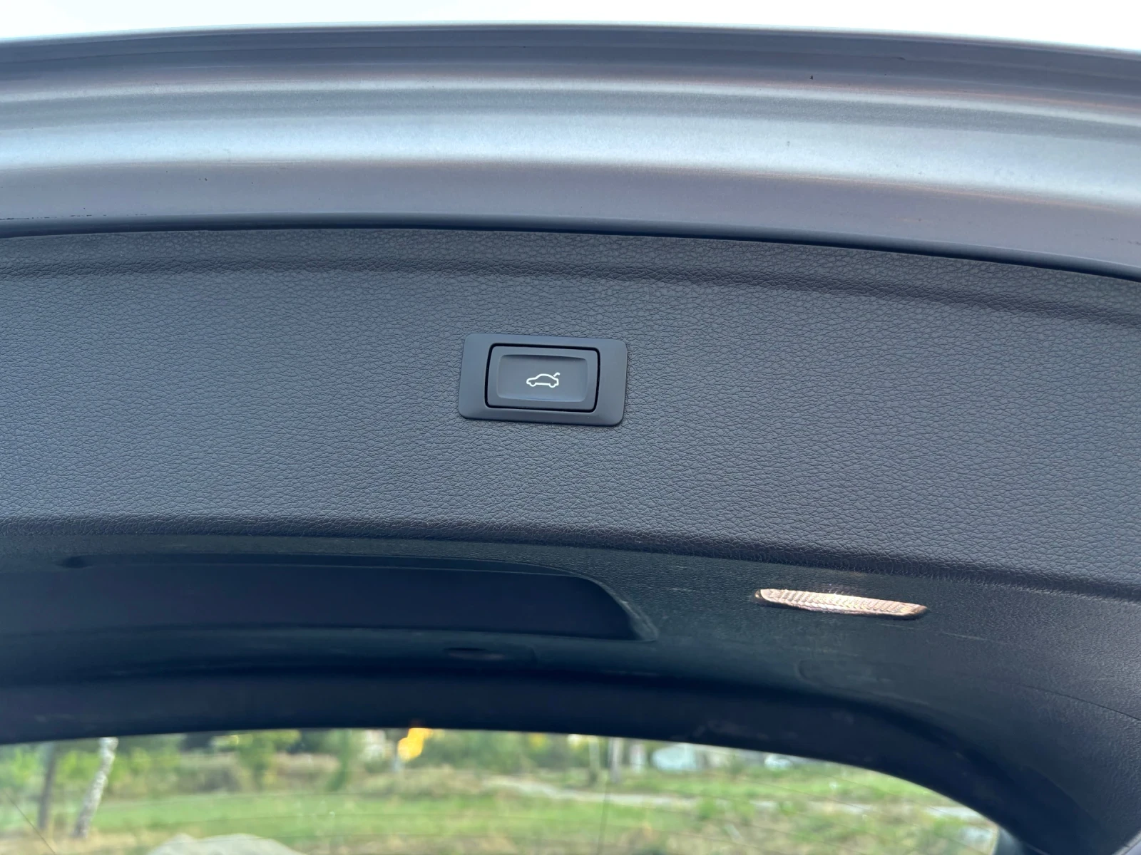 Audi Q5 40 2.0TDI Дистроник Дигитал, снимка 13 - Автомобили и джипове - 56049130