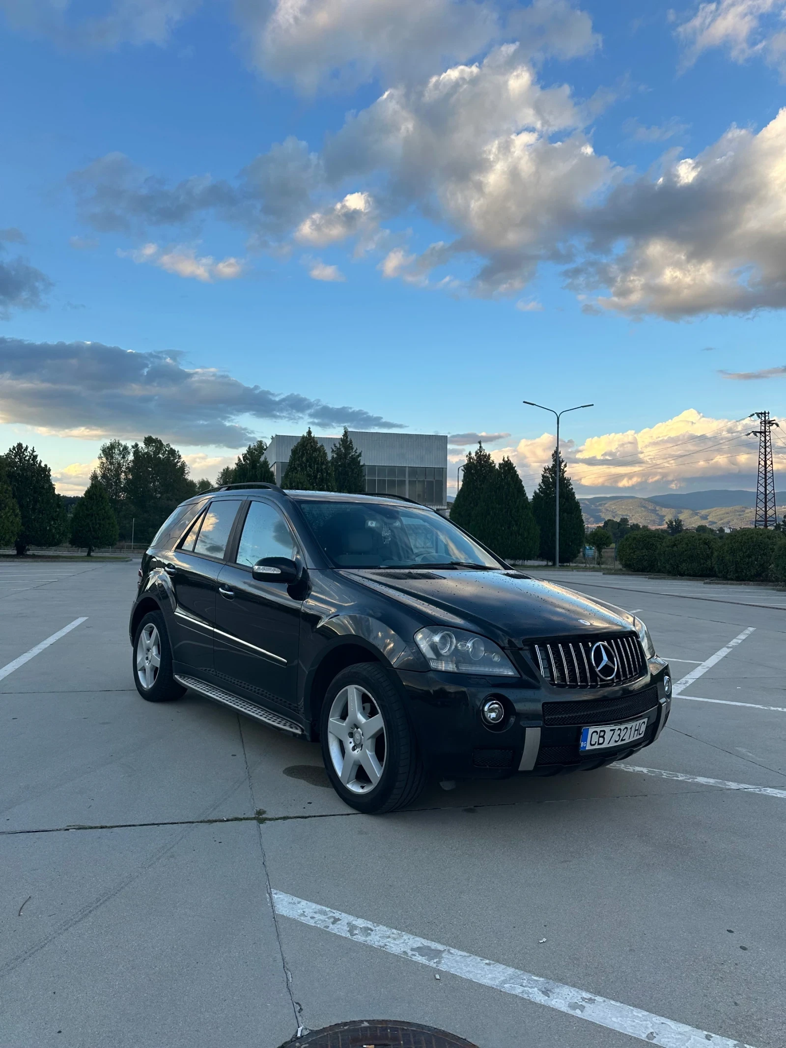Mercedes-Benz ML 350 4MATIC FABRIC AMG Pack, снимка 2 - Автомобили и джипове - 56221683