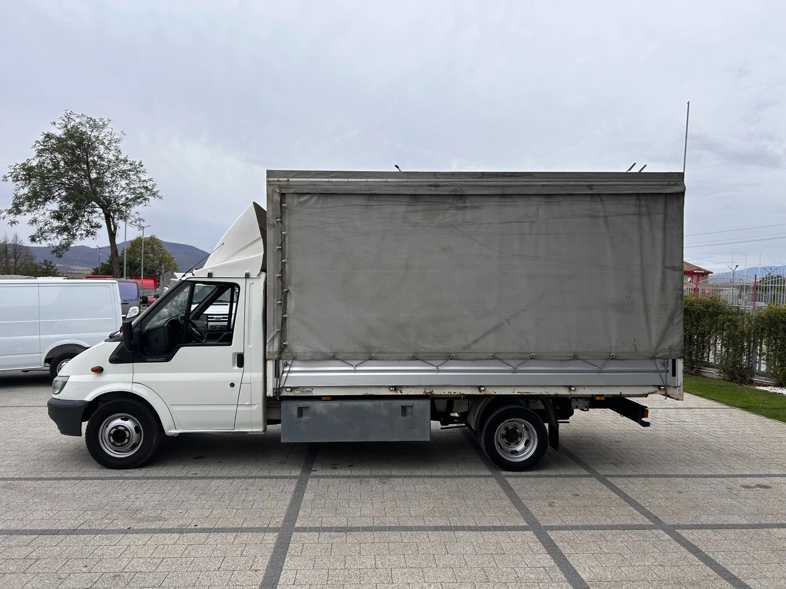 Ford Transit 2.4TD до 3,5т. 4,16м. 2 щори  внос Италия  - изображение 3