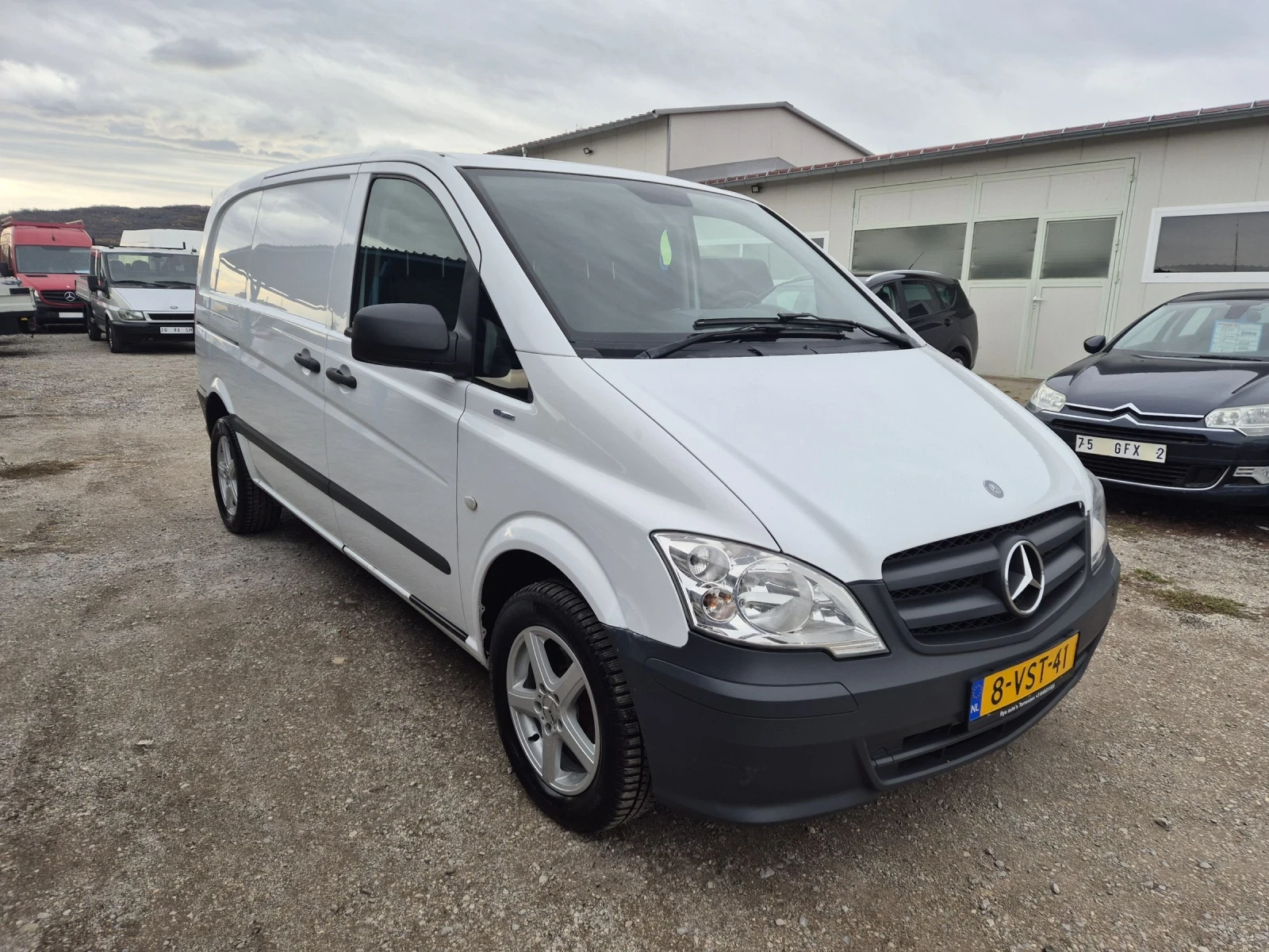 Mercedes-Benz Vito 2.2 - изображение 3