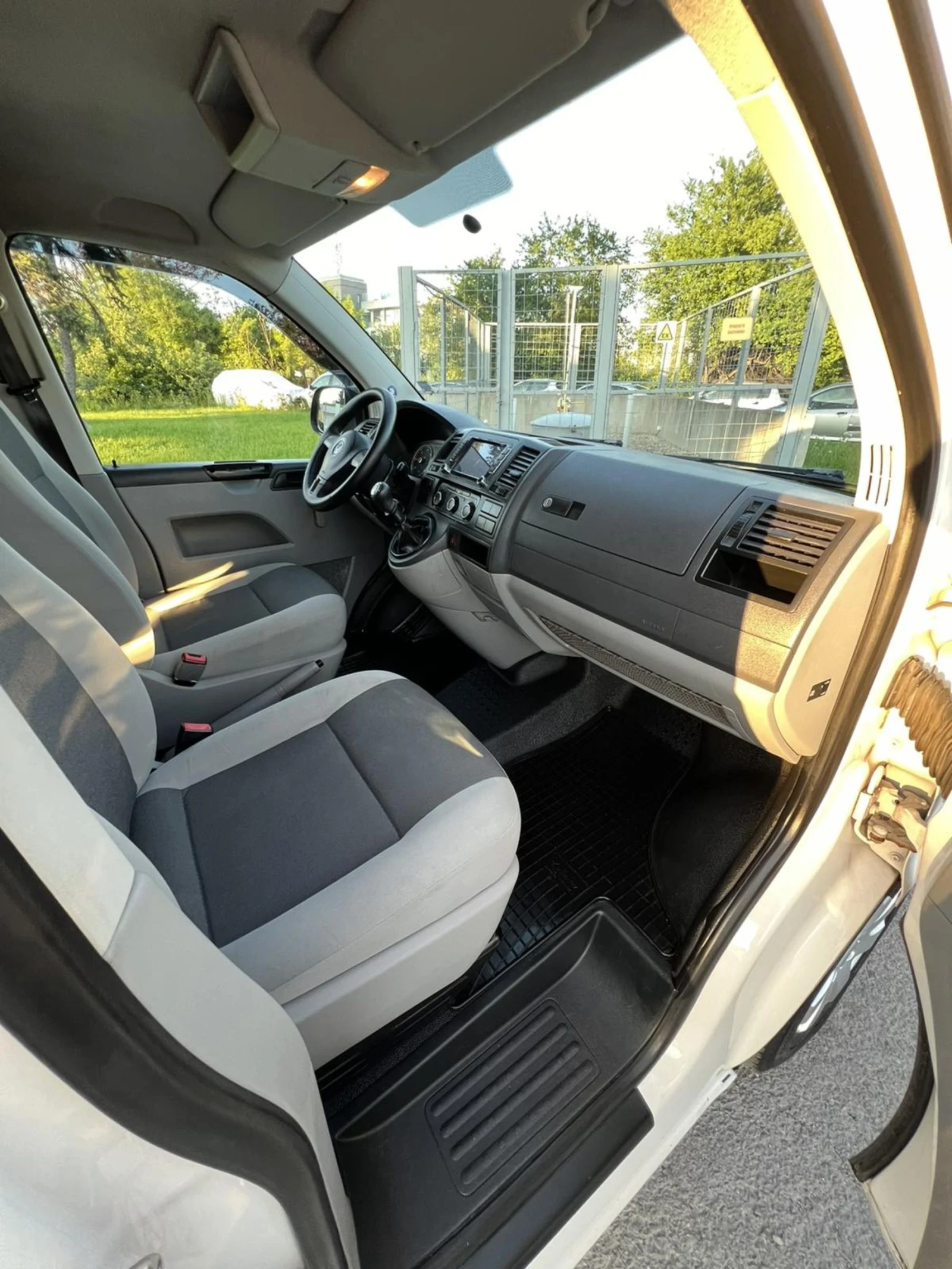 VW Transporter DIESEL / 5 скорости - изображение 9