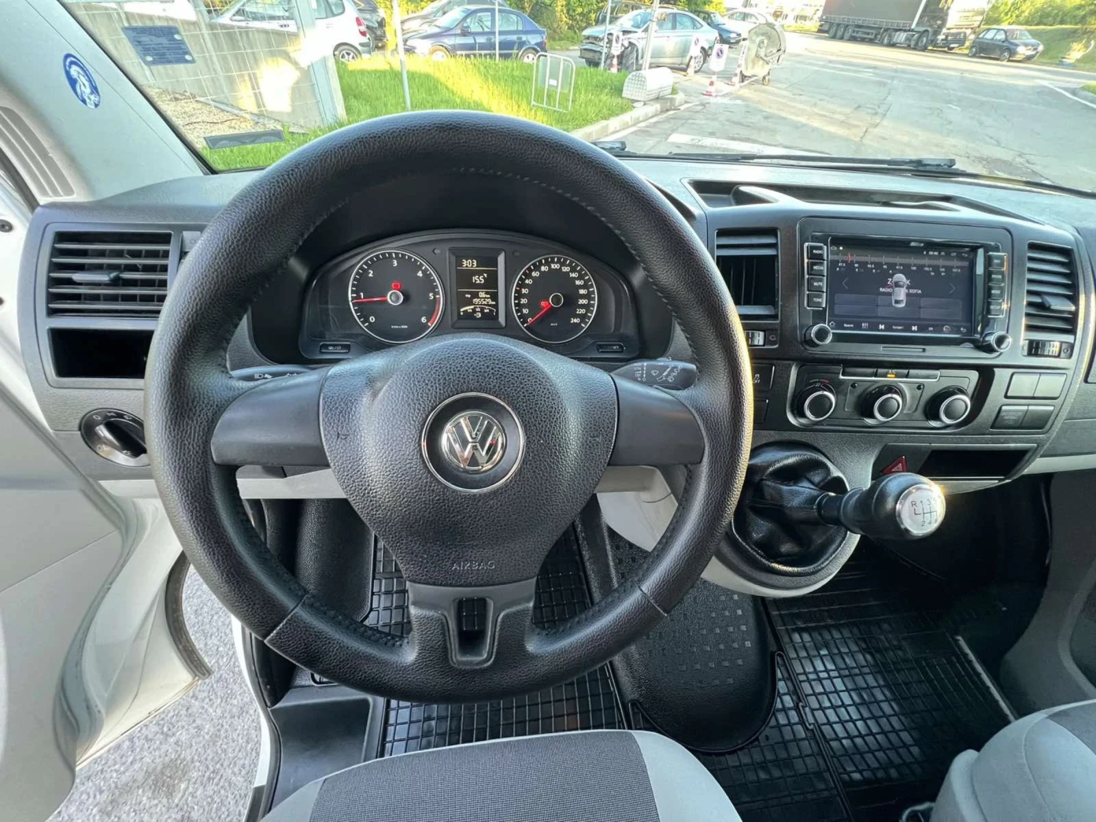VW Transporter DIESEL / 5 скорости - изображение 7