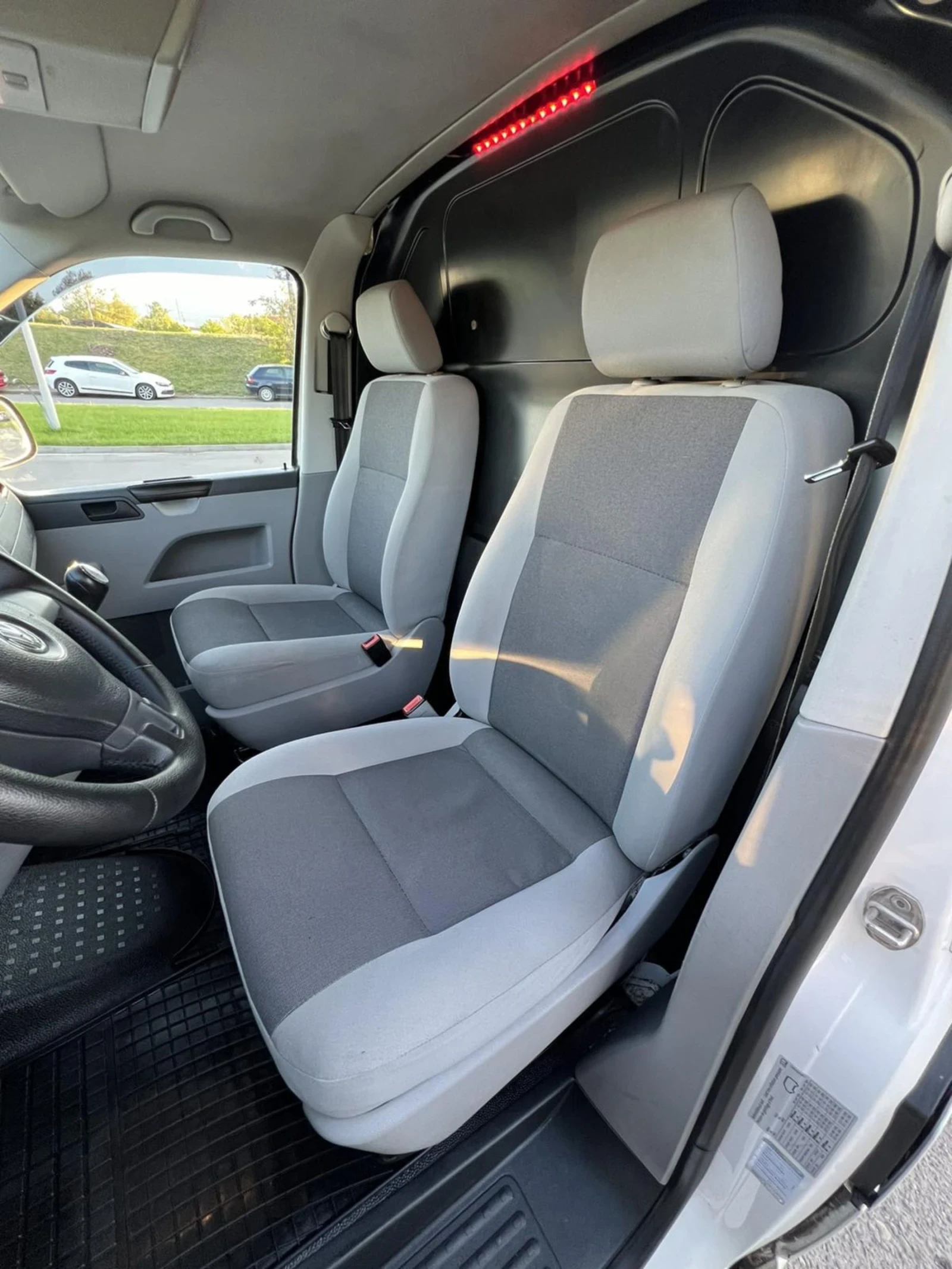 VW Transporter DIESEL / 5 скорости - изображение 6