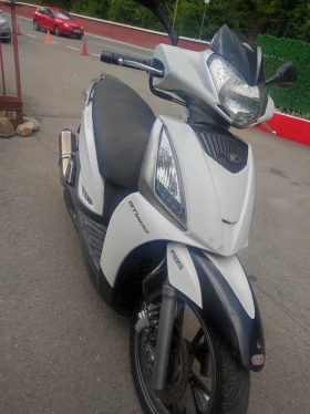  Kymco People