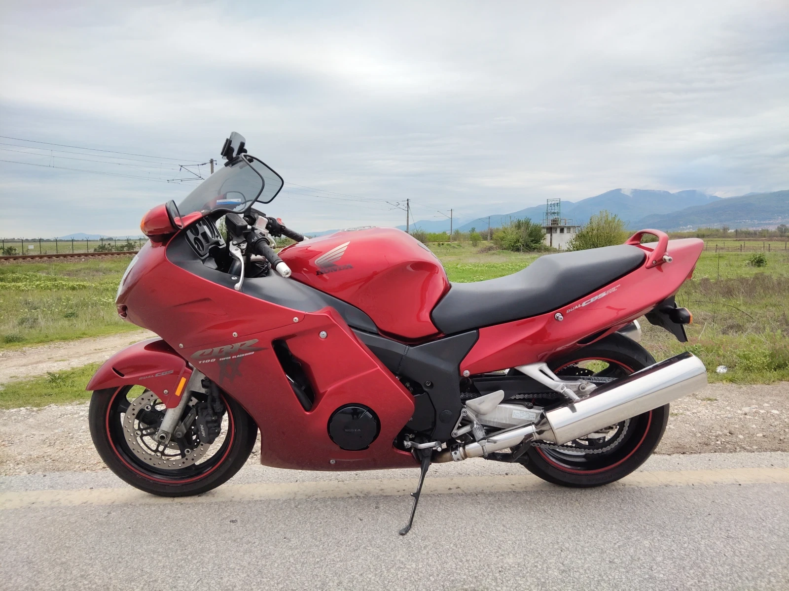 Honda Cbr 1100ХХ - изображение 3