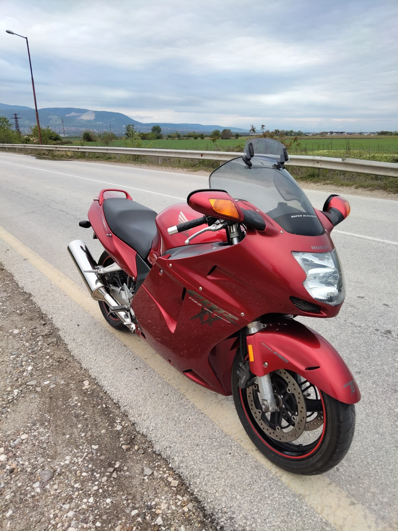 Honda Cbr 1100ХХ - изображение 2