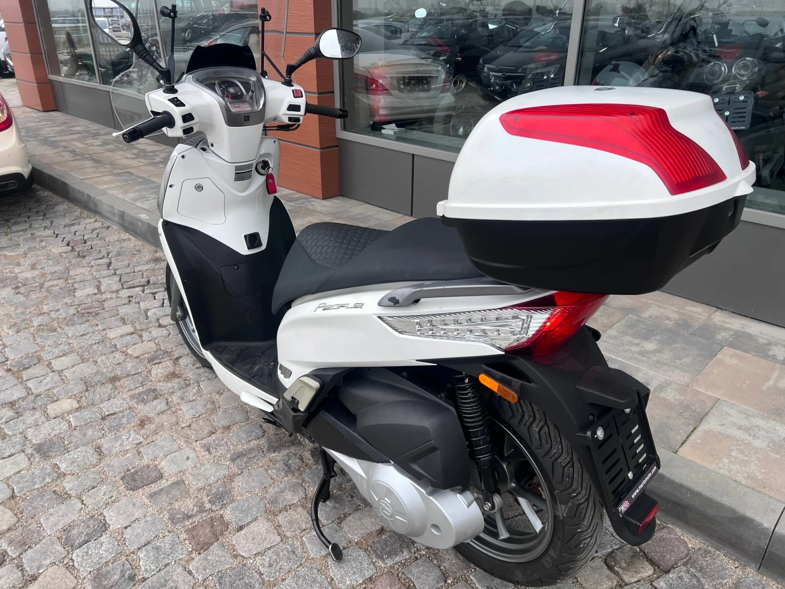Kymco People 300 GT - изображение 6