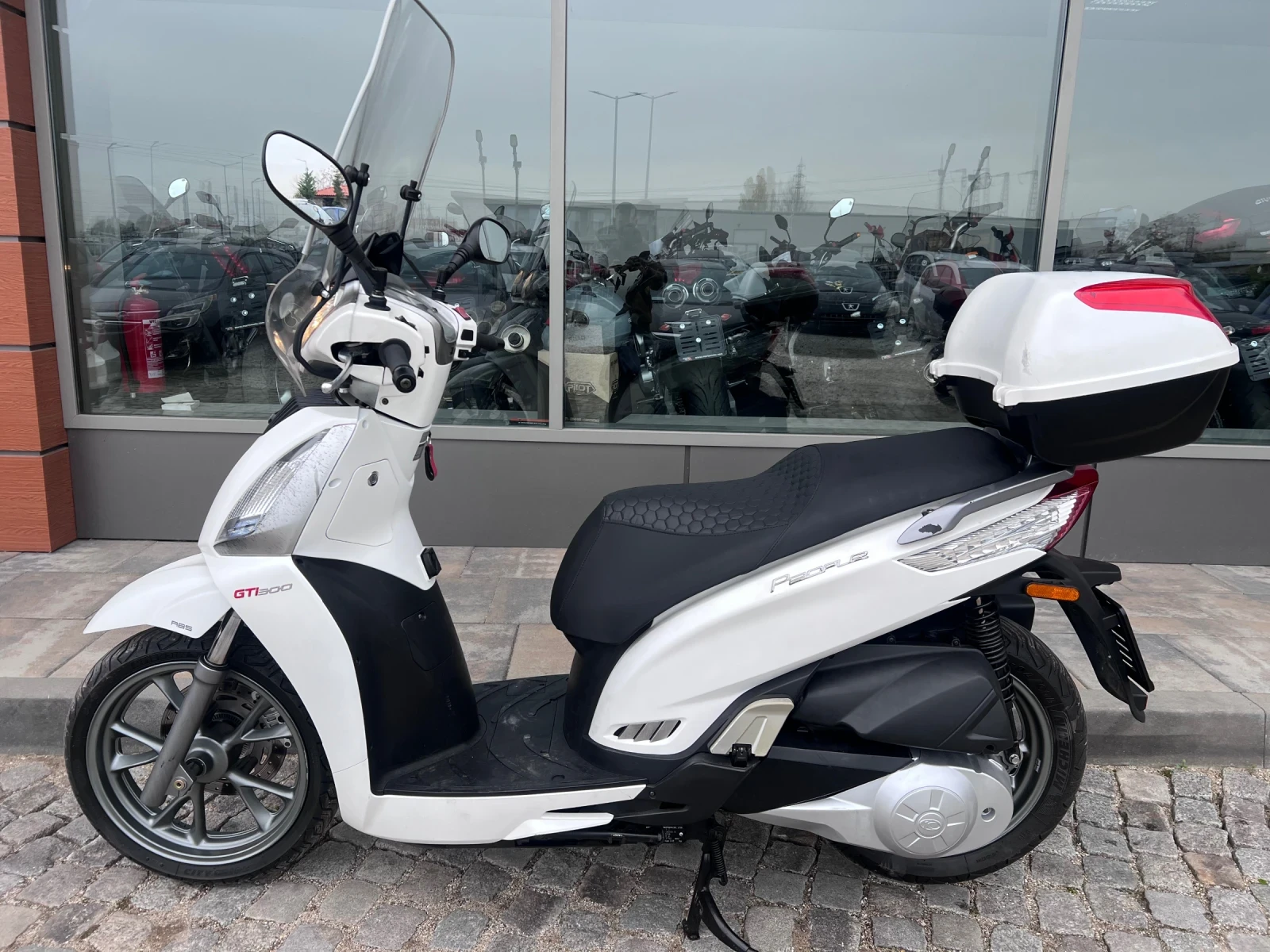 Kymco People 300 GT - изображение 4