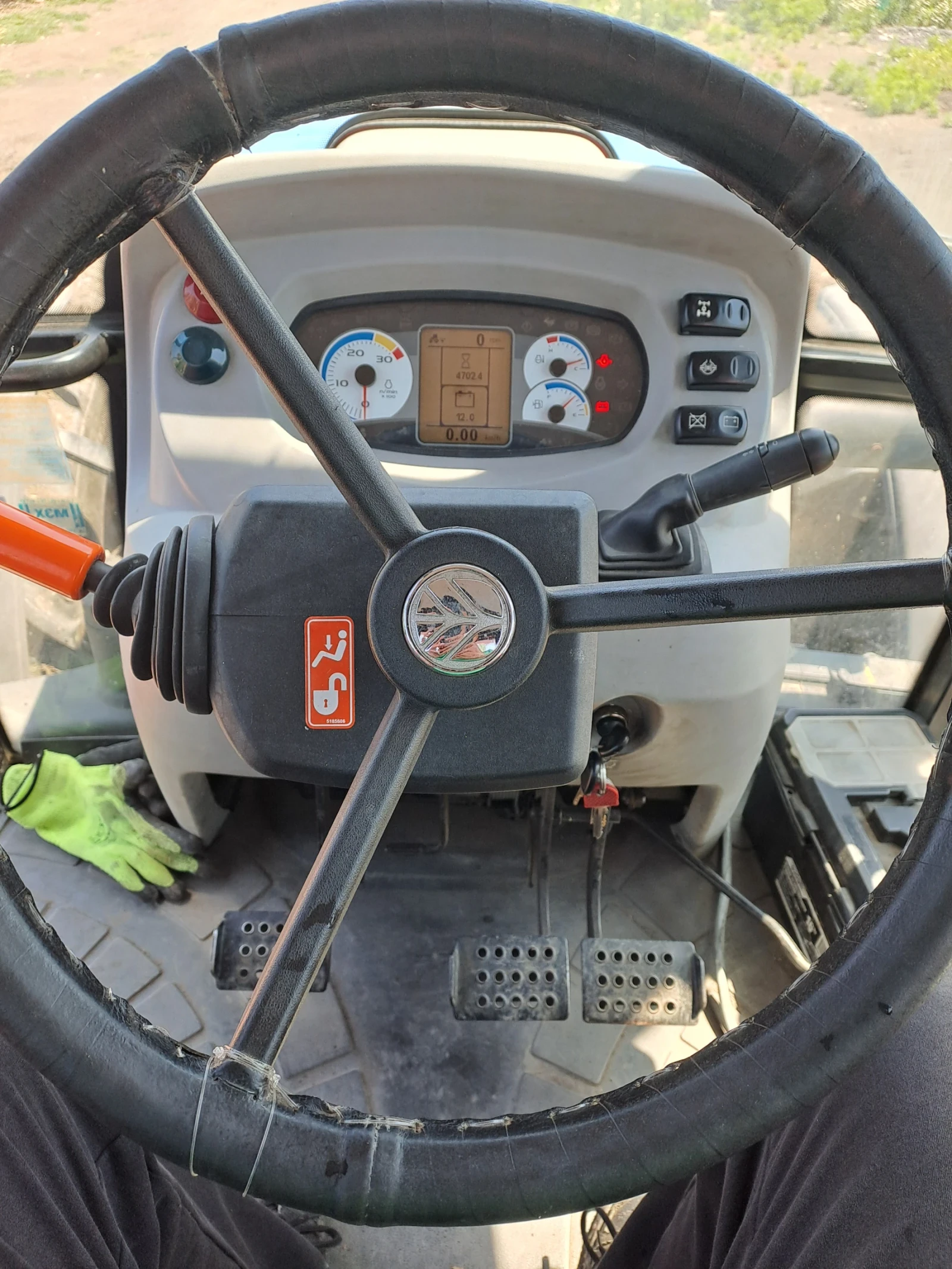 Трактор New Holland TD5 115  - изображение 9