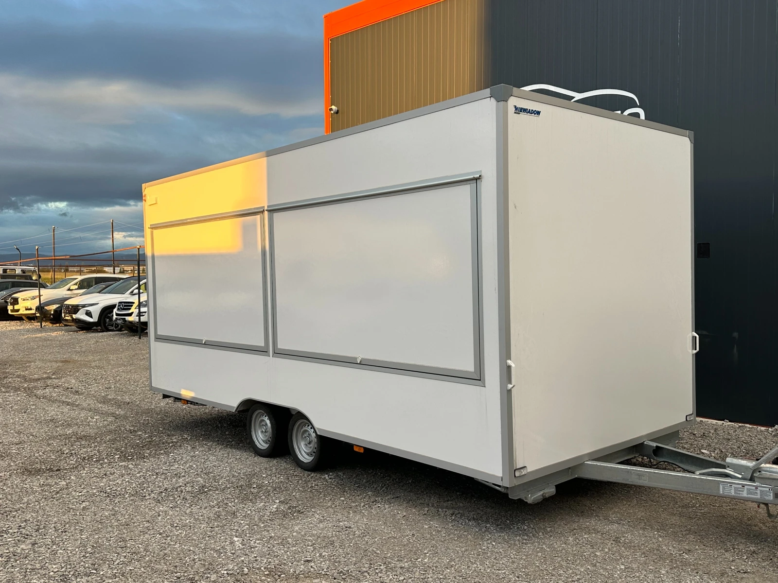   B3500 | Mobile.bg   1