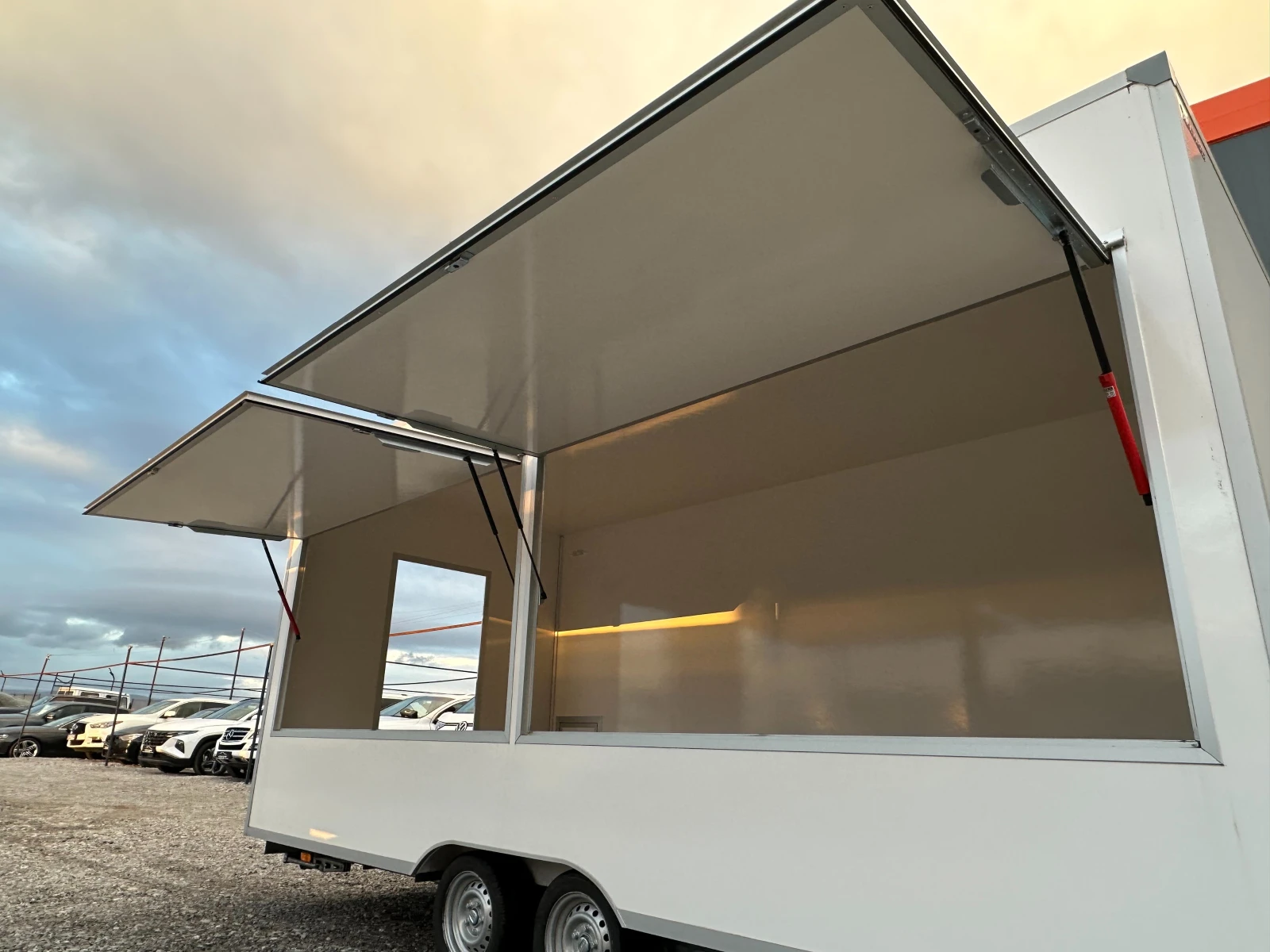   B3500 | Mobile.bg   5