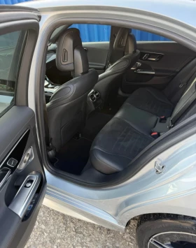 Mercedes-Benz C 300 AMG Line, 2022г., 60 000km Силвър стар Варна, снимка 6